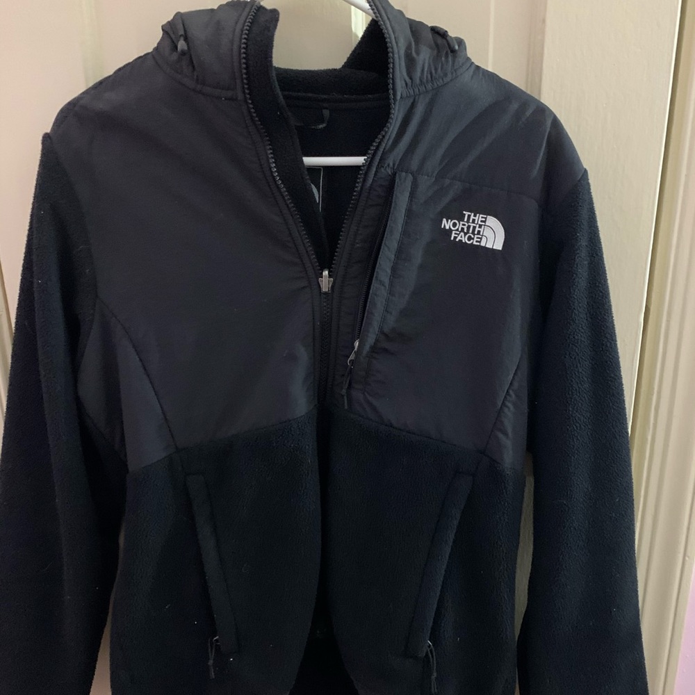 Black Women’s North Face Denali Hoodie